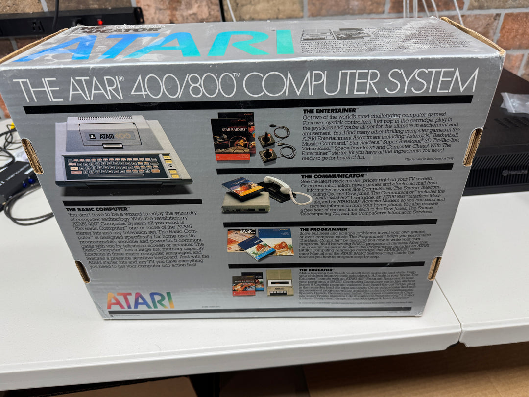Atari 400/800 Computer System (The Educator) in Original Box) Untested