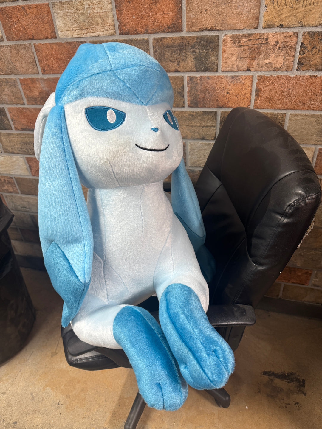 Glaceon Life Size Plush Authentic New with Tag Pokemon MD42126