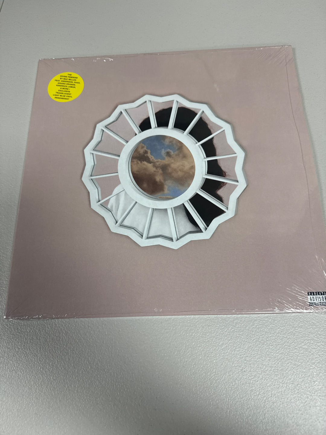 Mac Miller - The Divine Feminine [2LP] (Light Blue Transparent Vinyl, limited, indie-retail exclusive) NEW Vinyl Record NVR51926