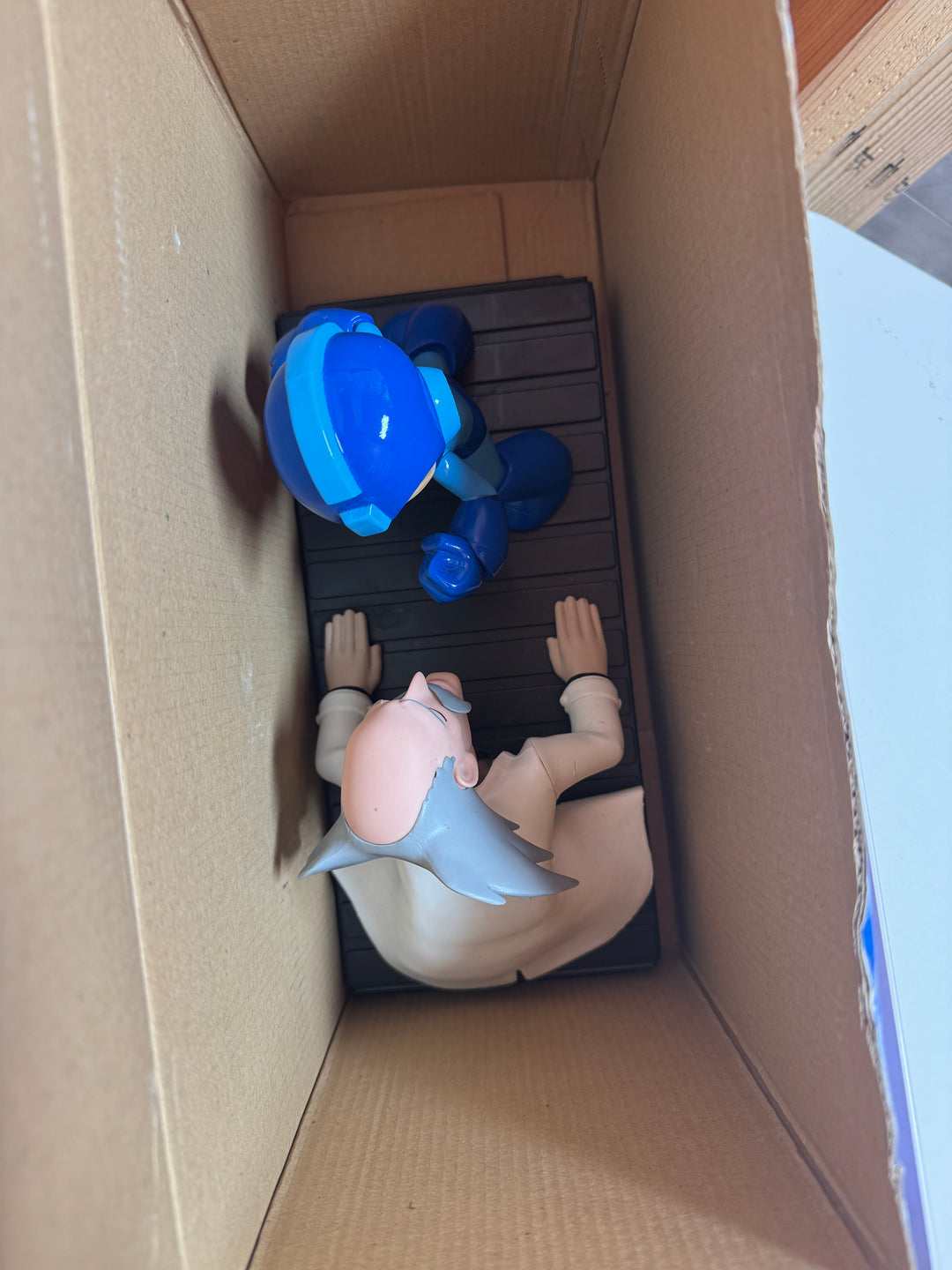 Mega Man 11 Mega Man vs Dr Wily Action Diorama Bobblehead MD42126