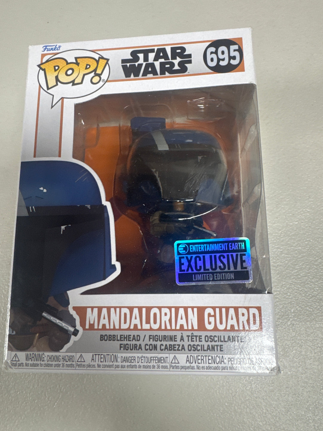 Funko Pop! Mandalorian Guard #695  Entertainment Earth Star Wars FP8426