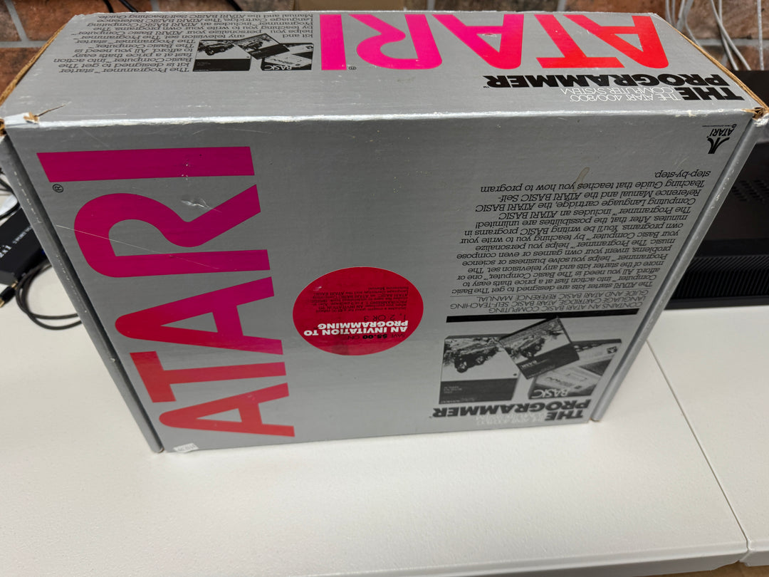 The Atari 400/800 Computer System Programmer