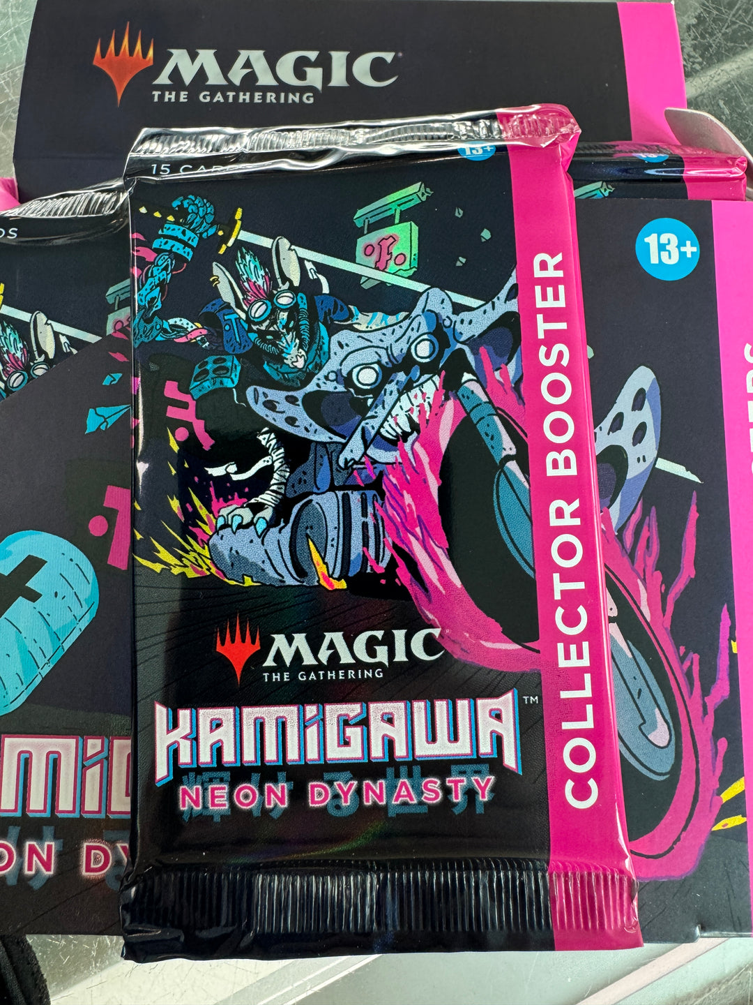 Magic the Gathering Kamigawa Neon Dynasty Collector Booster Pack