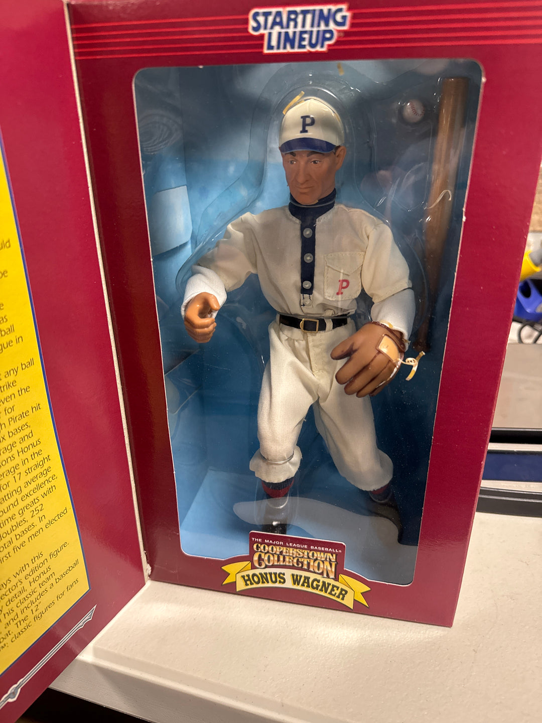 Starting Lineup: Cooperstown Collection - Honus Wagner UT102926