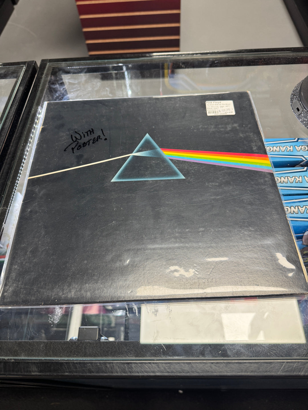 Pink Floyd - The Dark Side of the Moon (With Poster) VG VR42526