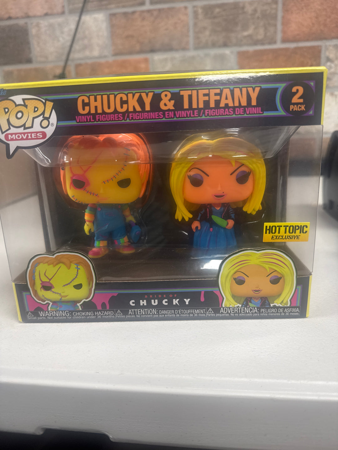 Funko Pop! Chucky and Tiffany 2 Pack Blacklight Hot Topic Bride of Chucky FP10826