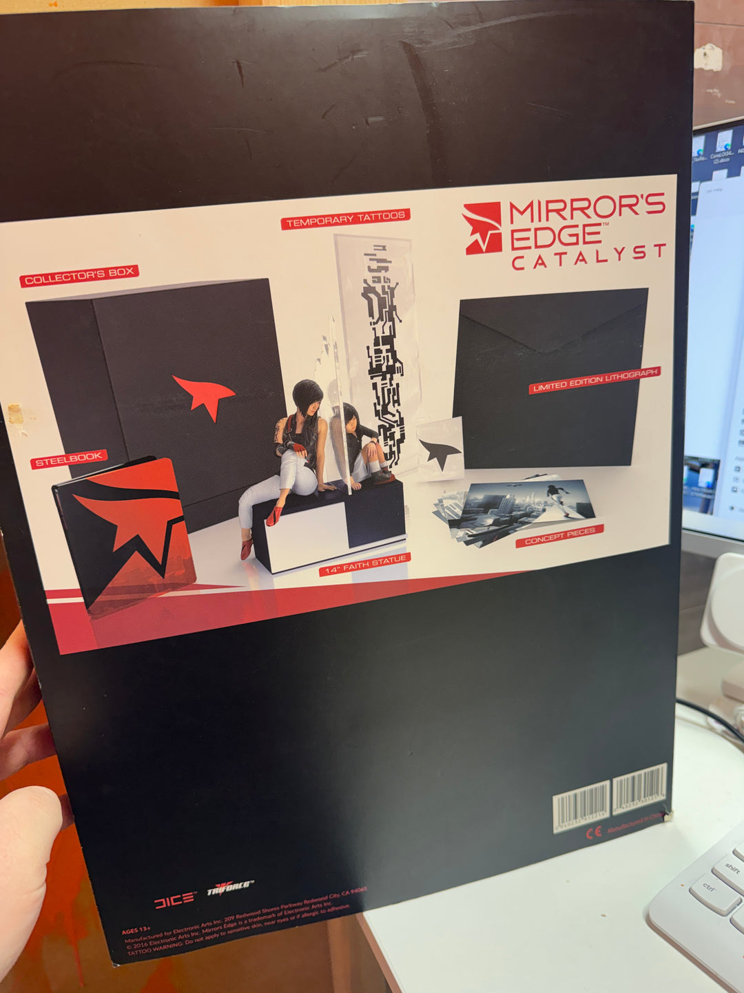 Mirror’s Edge Catalyst Collector’s Edition – Open Box PS4 (Missing Game Disc) MD42126