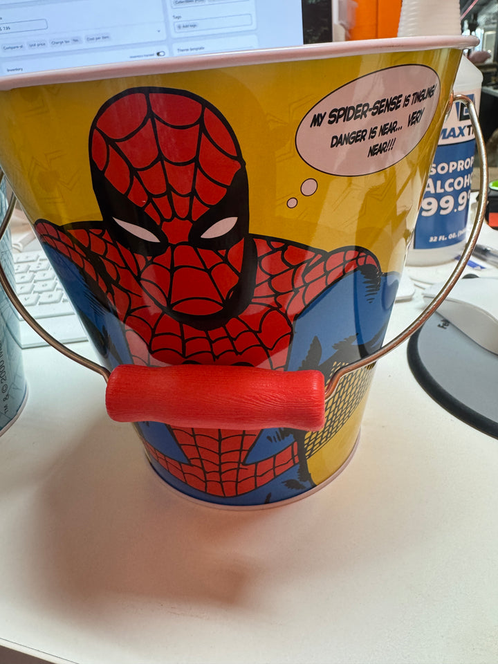 Vintage Spiderman Bucket Version  (Style May Vary, 1 Bucket) MD43027