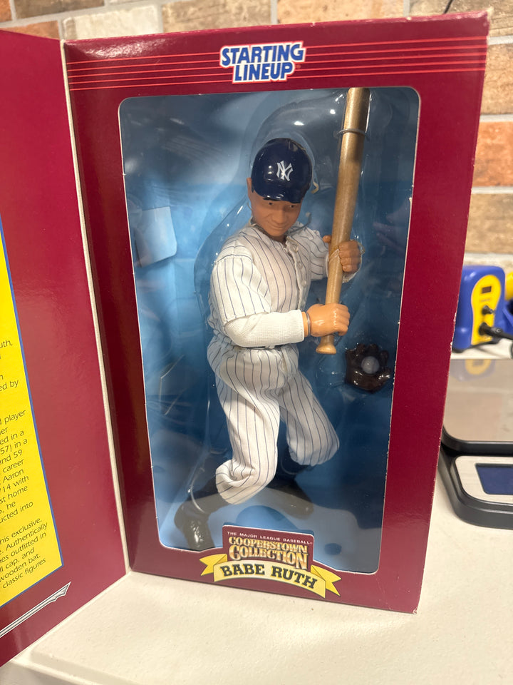 Starting Lineup: Cooperstown Collection - Babe Ruth UT102926