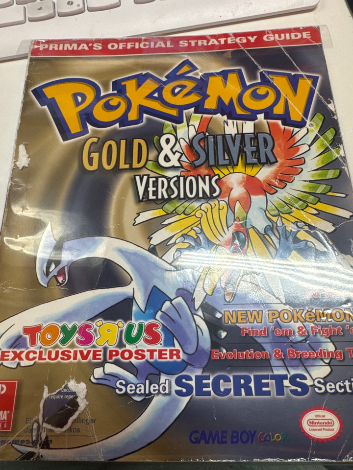Pokemon Gold and Silver Strategy Guide (Prima) ST5636