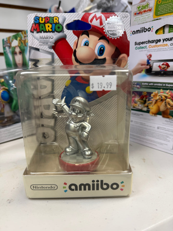 Mario Silver Edition Amiibo AM4126