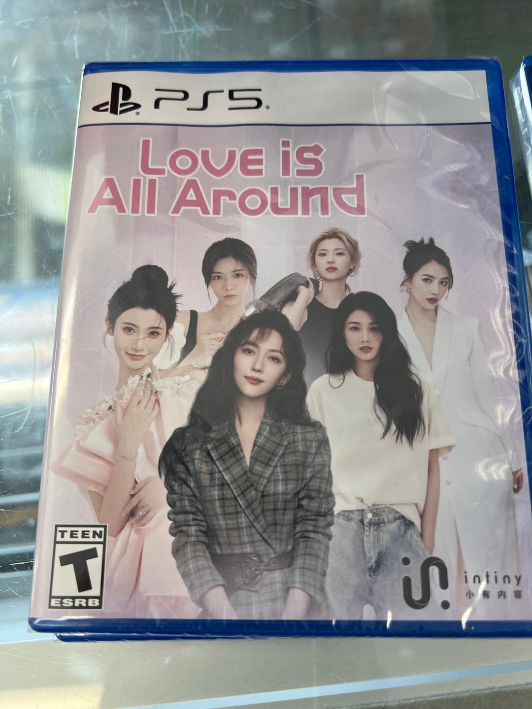 Love is All Around - PS5 DI41626