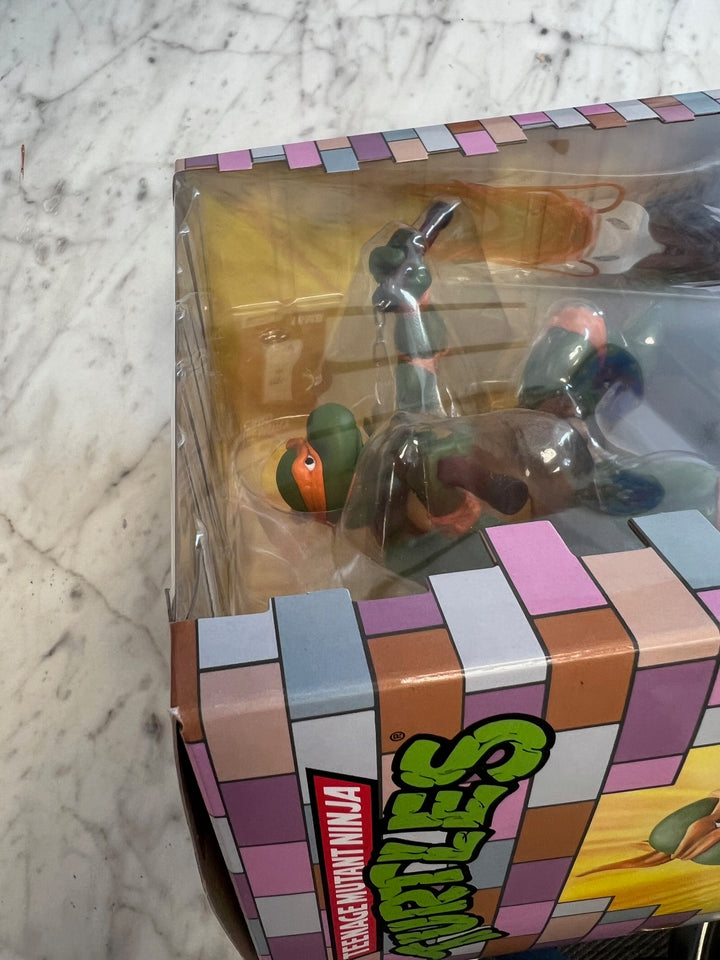 Teenage Mutant Ninja Turtles Michelangelo 1:8 Scale Statue PCS Collectibles UT52325