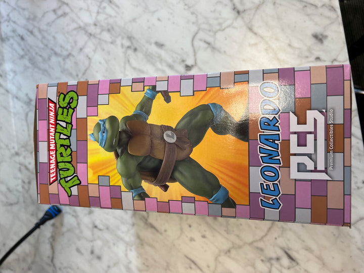 Teenage Mutant Ninja Turtles Leonardo 1:8 Scale Statue PCS Collectibles UT52325