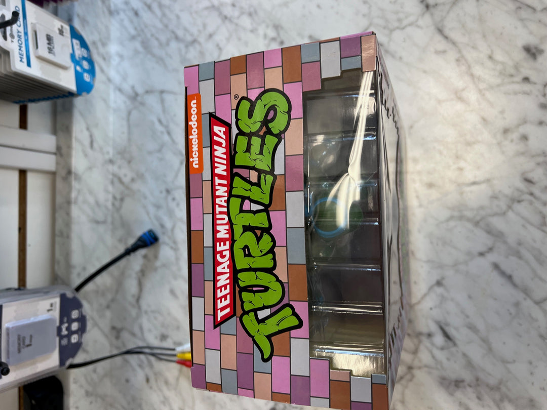 Teenage Mutant Ninja Turtles Leonardo 1:8 Scale Statue PCS Collectibles UT52325