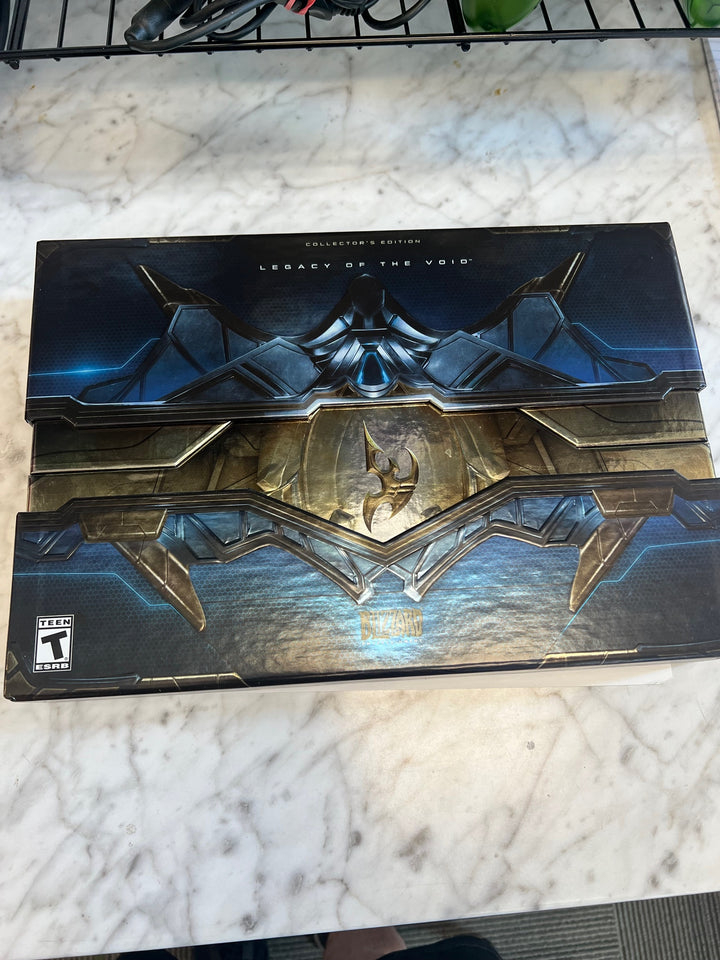StarCraft II Legacy of the Void Collector's Edition - Blizzard PU81325