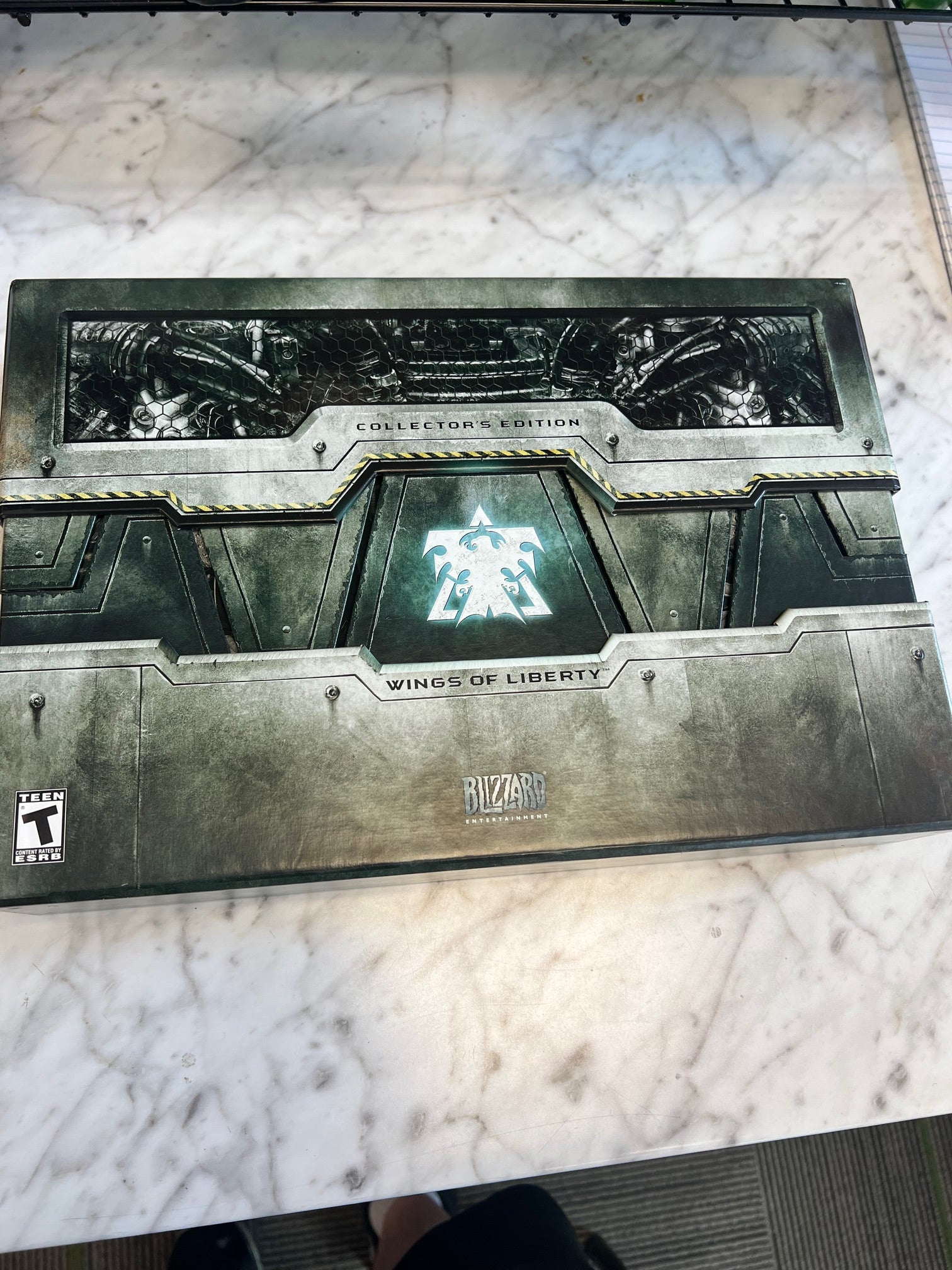 StarCraft II: Wings of Liberty Collector's Edition (Windows/Mac) - Gam ...