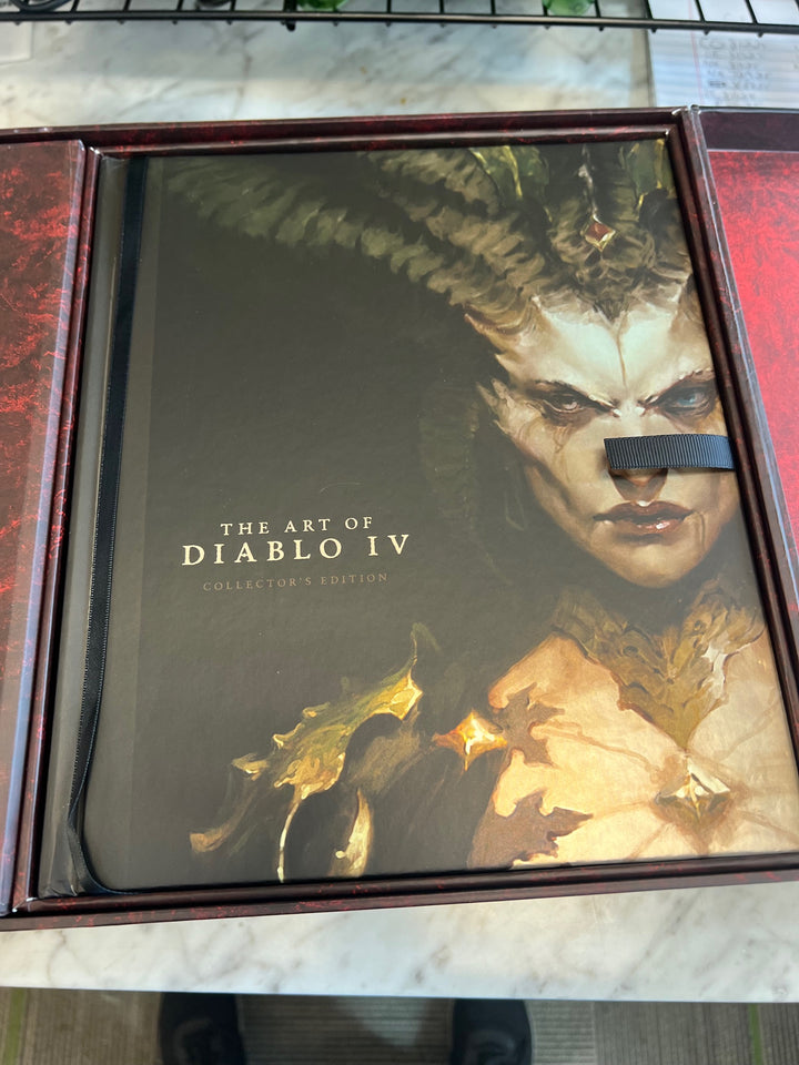 Diablo IV Collector's Edition PC Complete Used Many parts sealed PU81325