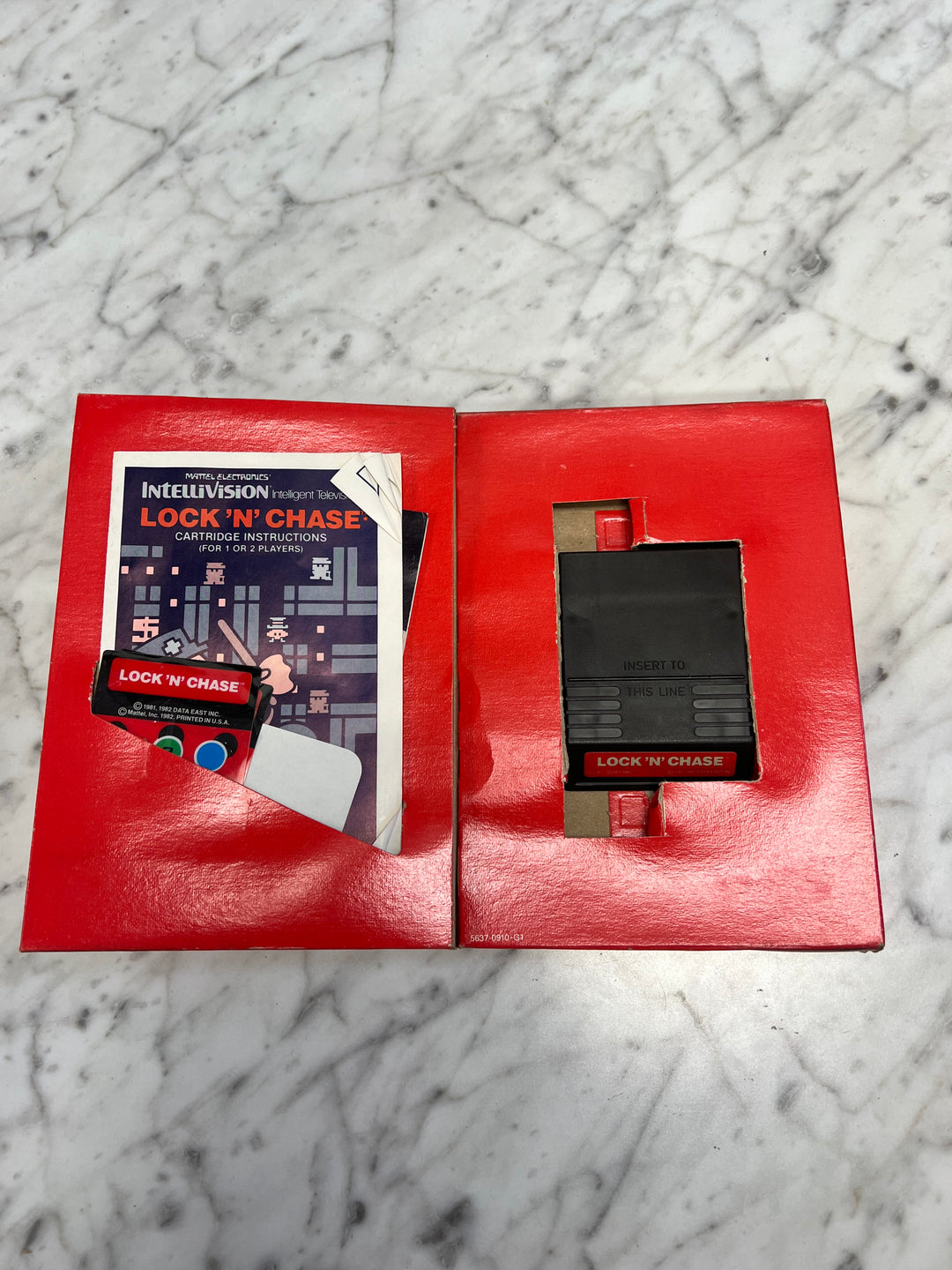Lock 'n' Chase for Intellivision in Box with manual IN8624