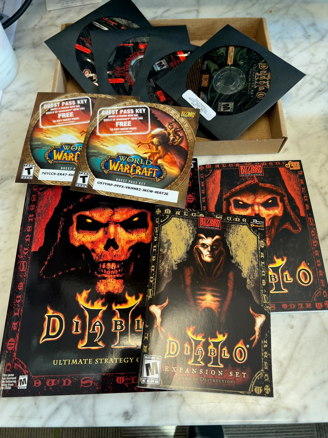 Diablo II Battle Chest Blizzard Big Box Complete Used PU81325