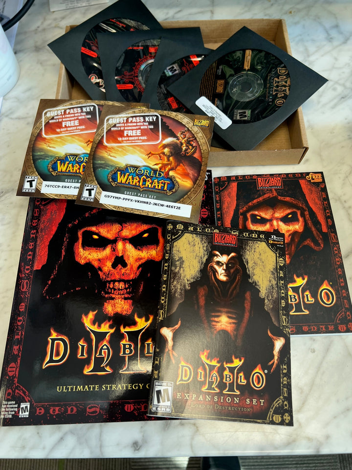 Diablo II Battle Chest Blizzard Big Box Complete Used PU81325