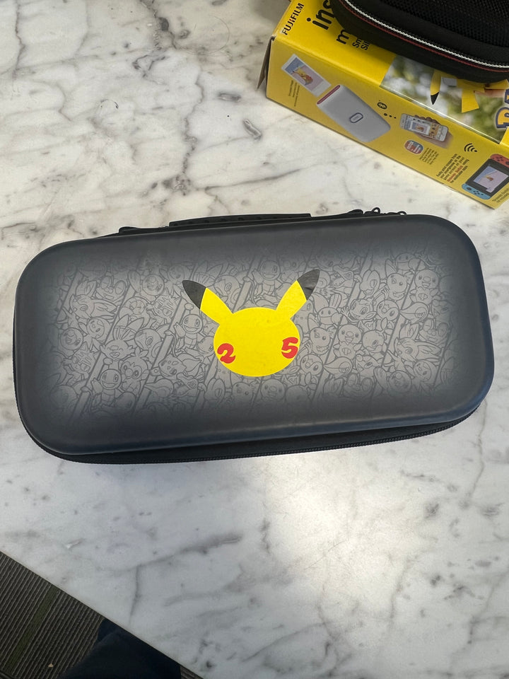 Nintendo Switch Carry Case Pokemon Pikachu Used   U102224