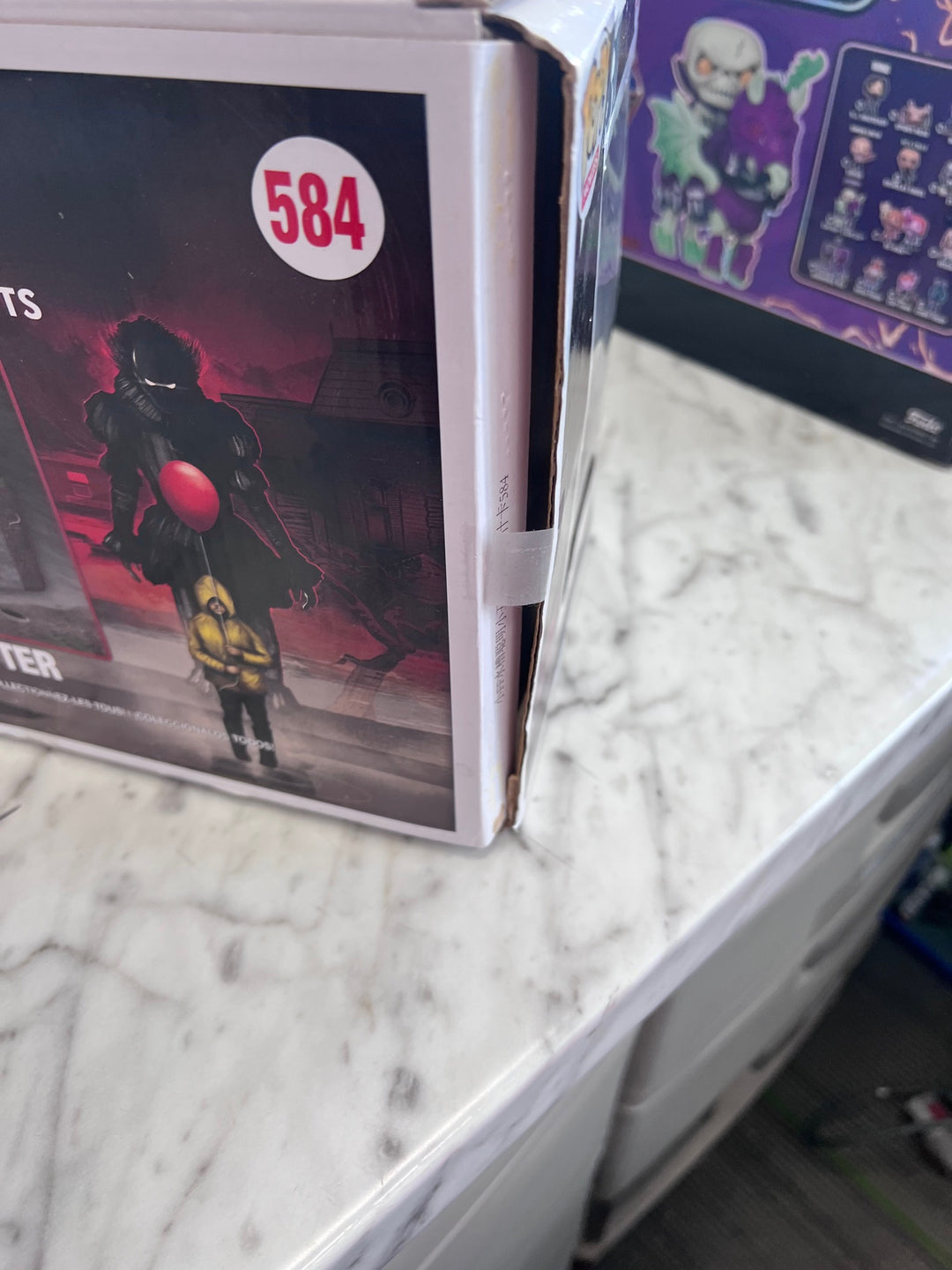 Funko Pop! Movie Moments IT #584 Pennywise in Gutter Hot Topic Exclusive UP111525