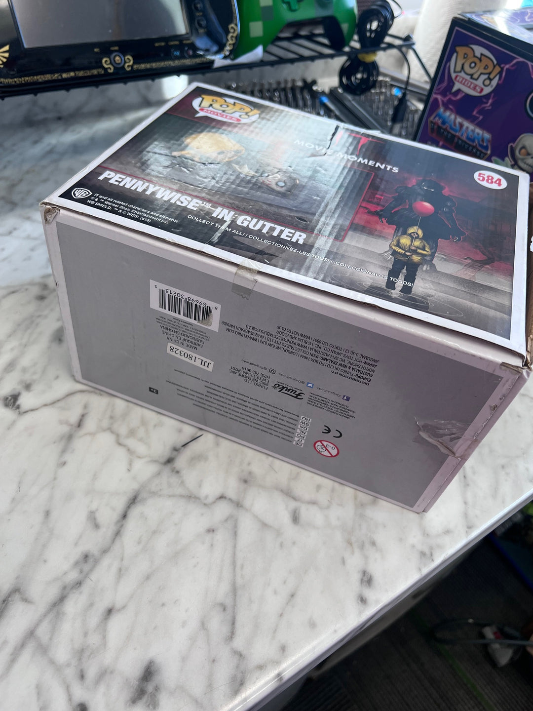 Funko Pop! Movie Moments IT #584 Pennywise in Gutter Hot Topic Exclusive UP111525