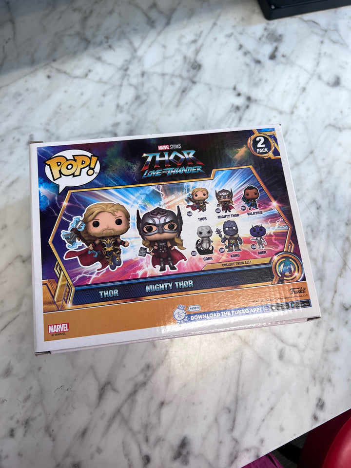 Funko Pop! Thor Love & Thunder 2-Pack Thor and Mighty Thor UP111525