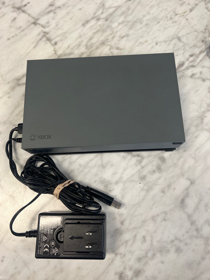 Seagate 8TB External Game Drive Hub for XBOX SRD0LF1 - With Cords  A52625