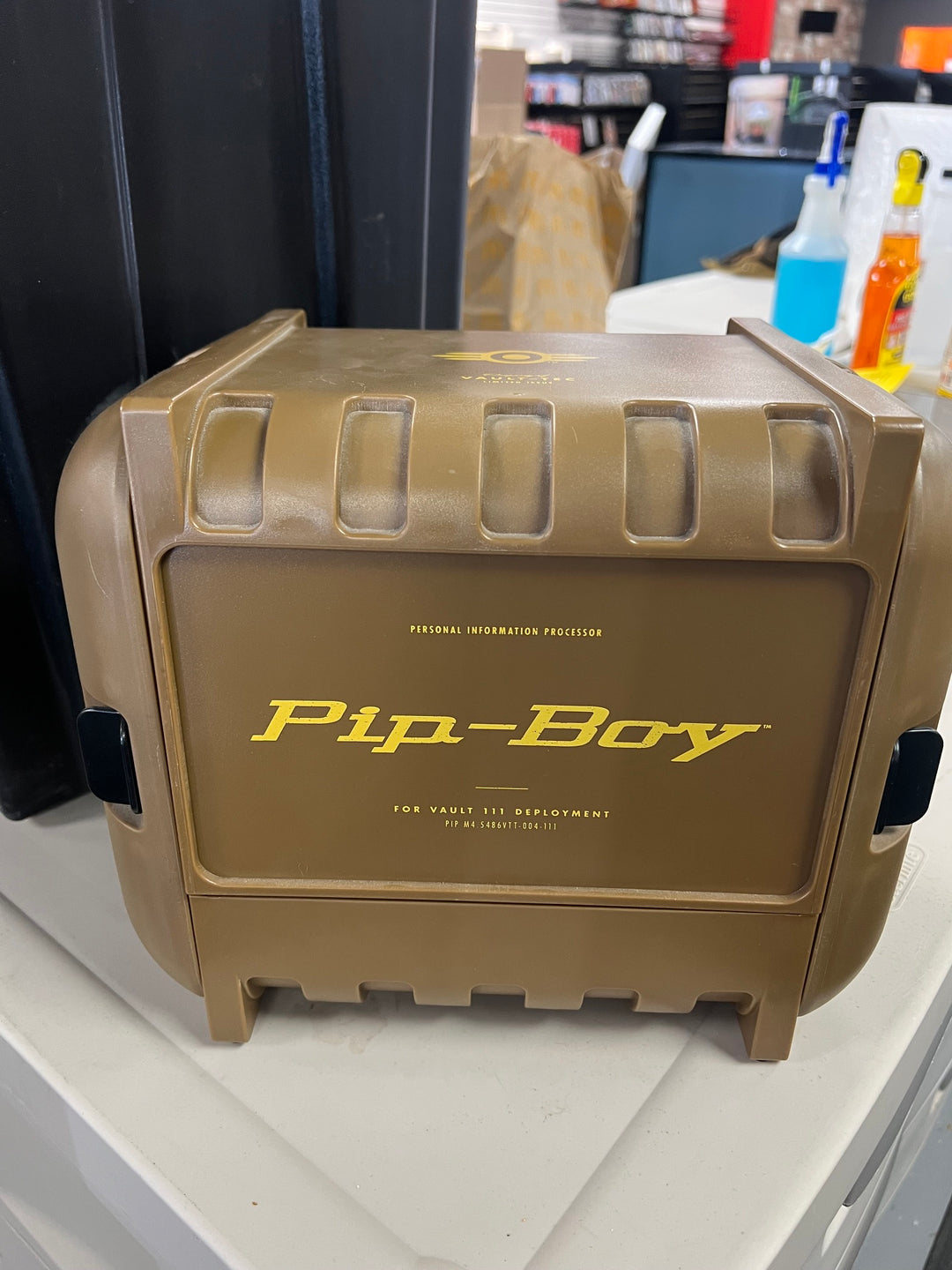 Fallout 4 Pip-Boy Collectors's Edition (Xbox One w/ Steelbook) UA42926