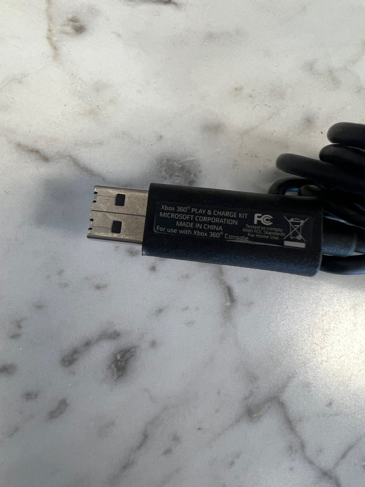 Official Xbox 360 Play and Charge Cable A52625