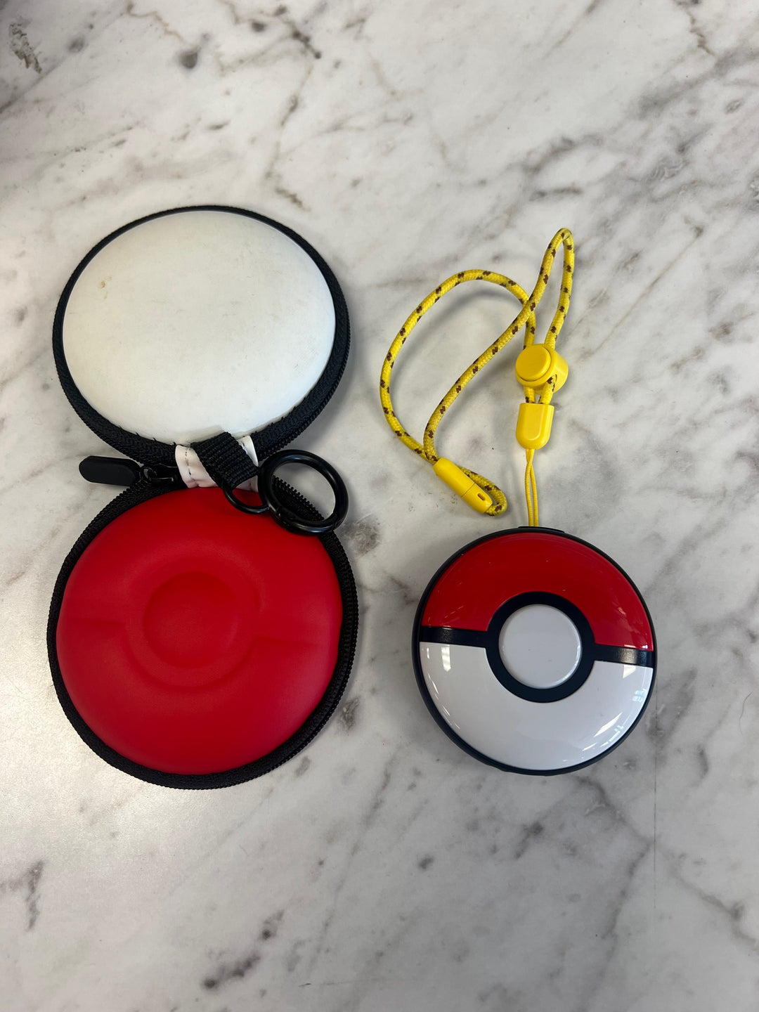Nintendo Pokemon GO Plus + Bluetooth Accessory PMC-004 Device Pokeball A52625