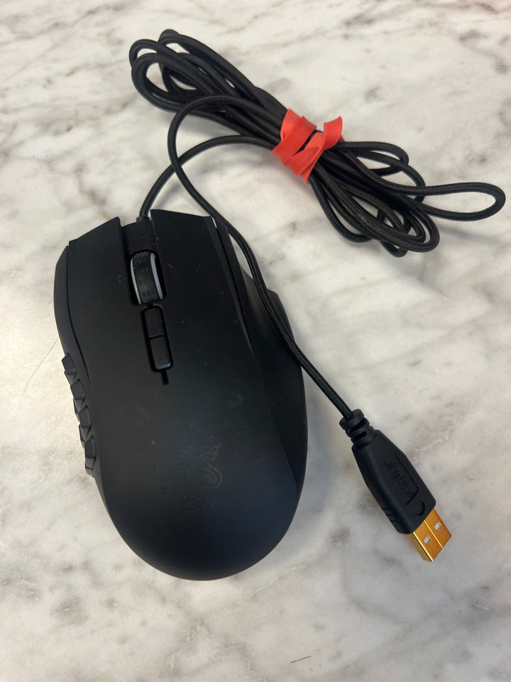 Razer NAGA CHROMA RZ01-0161 Wired RGB Gaming Mouse A52625