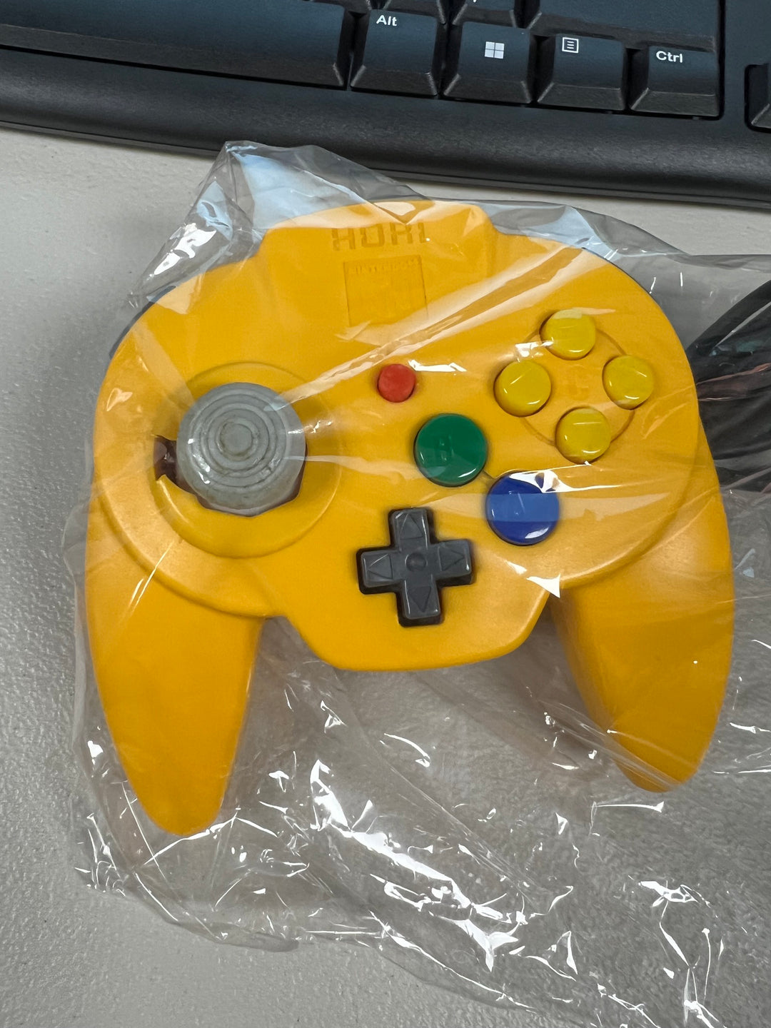 HORI Nintendo 64 Controller (Yellow) Damaged Shell Tested Working UA5726