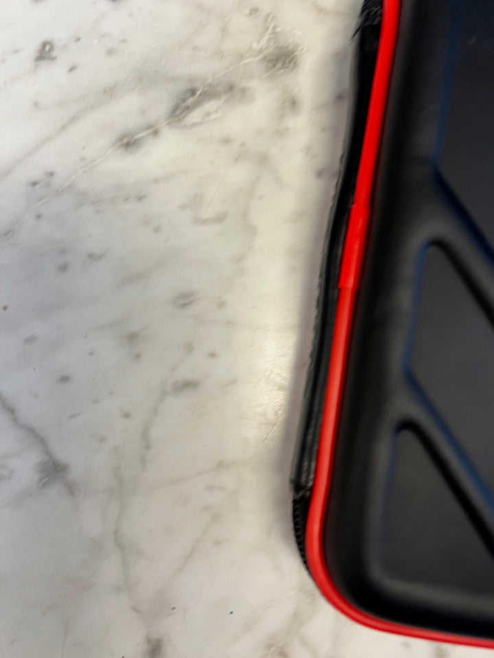 Nintendo 3DS Super Mario Soft Carry Case w/ stylus (Slight damage)  UA81825