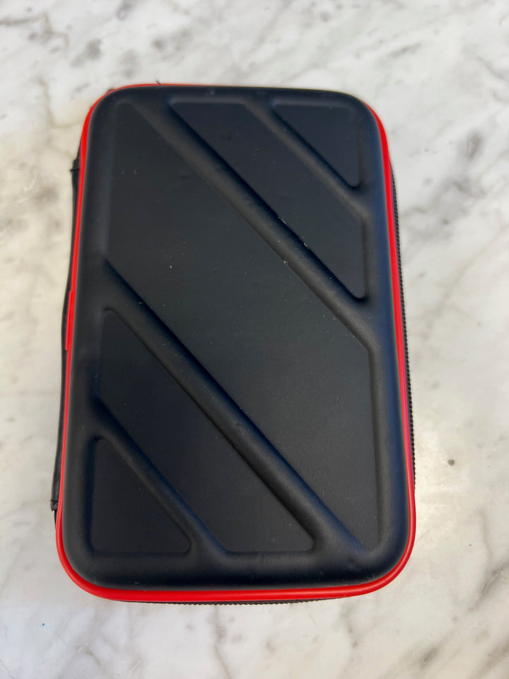 Nintendo 3DS Super Mario Soft Carry Case w/ stylus (Slight damage)  UA81825