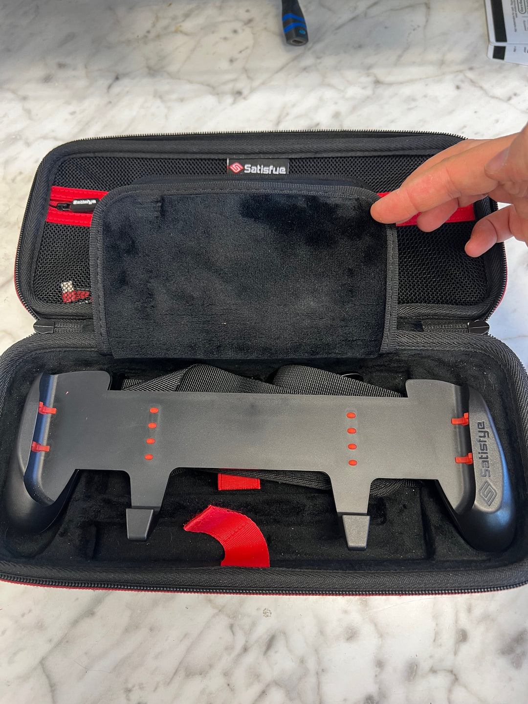 Nintendo Switch Satisfye Hard Carry Case with Grips UA81825