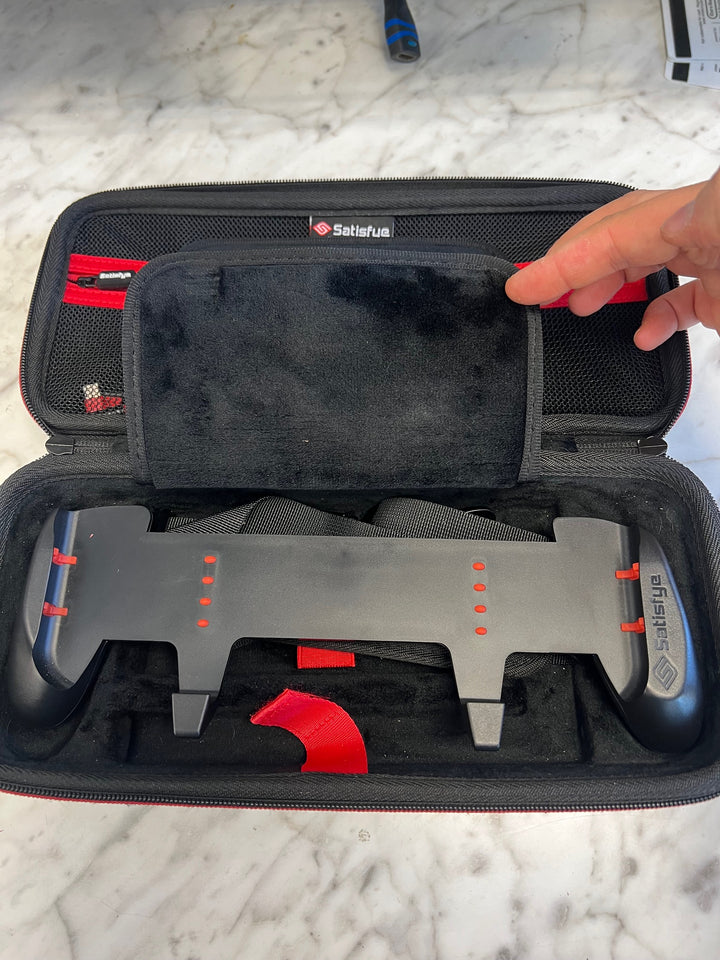 Nintendo Switch Satisfye Hard Carry Case with Grips UA81825