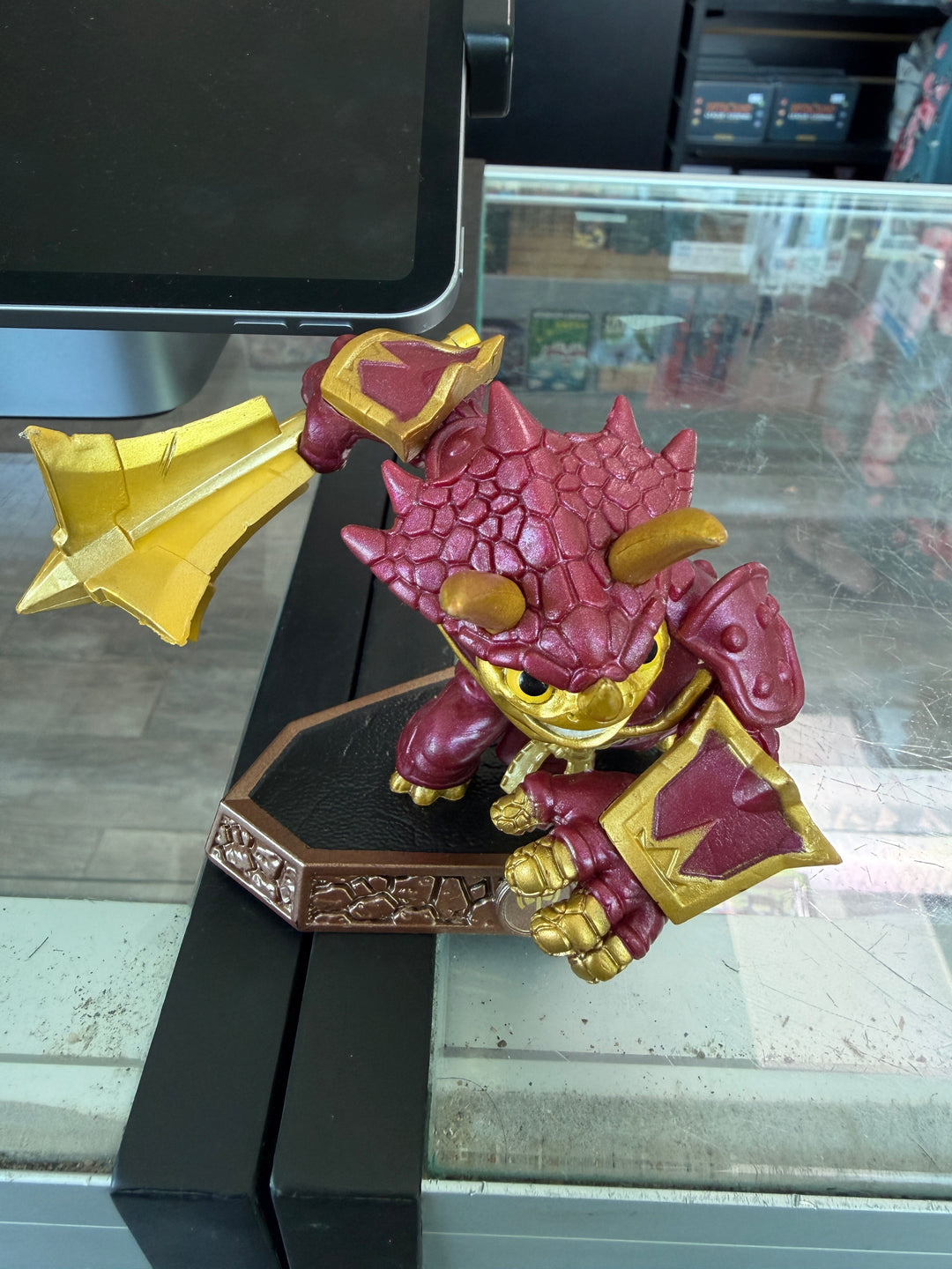 Skylanders Legendary Master Tri Tip Figure SKY51626