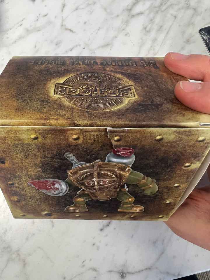 Bio Shock Big Daddy Vinyl 2017 Figure Lootcrate Exclusive Opened  RU52725