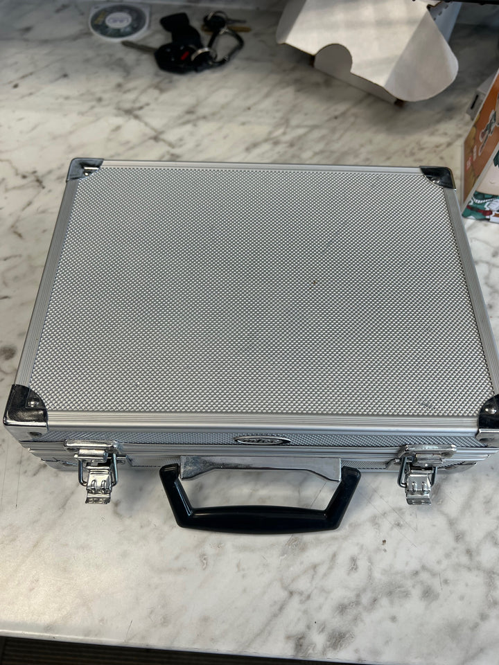 Intec Hard Case Case Briefcase Style for Nintendo Game Boy Advance GBA U81825