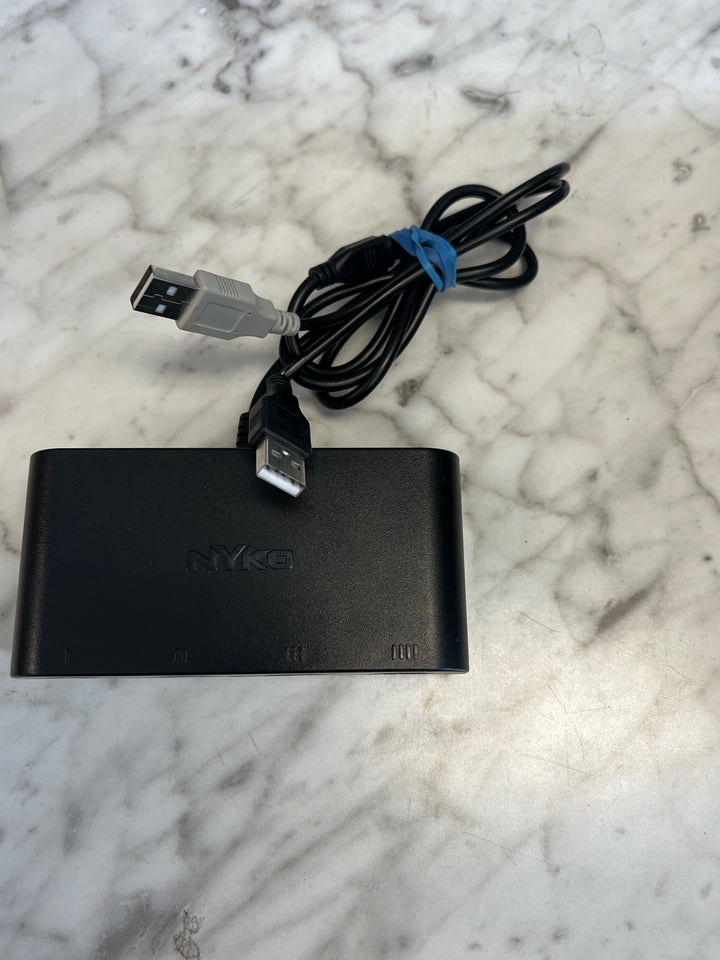 Nyko Retro Controller Hub 87266-D78 For Gamecube controllers U81825