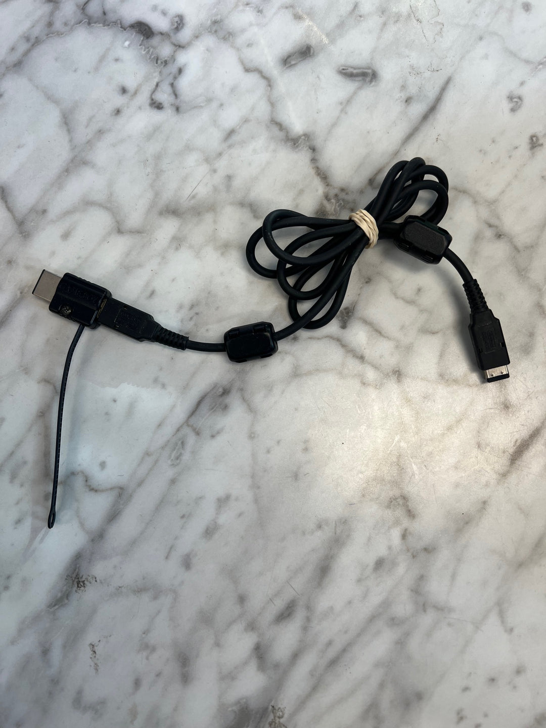 Game Boy Color to Original Universal Game Link Adaptor (DMG-14) U81825