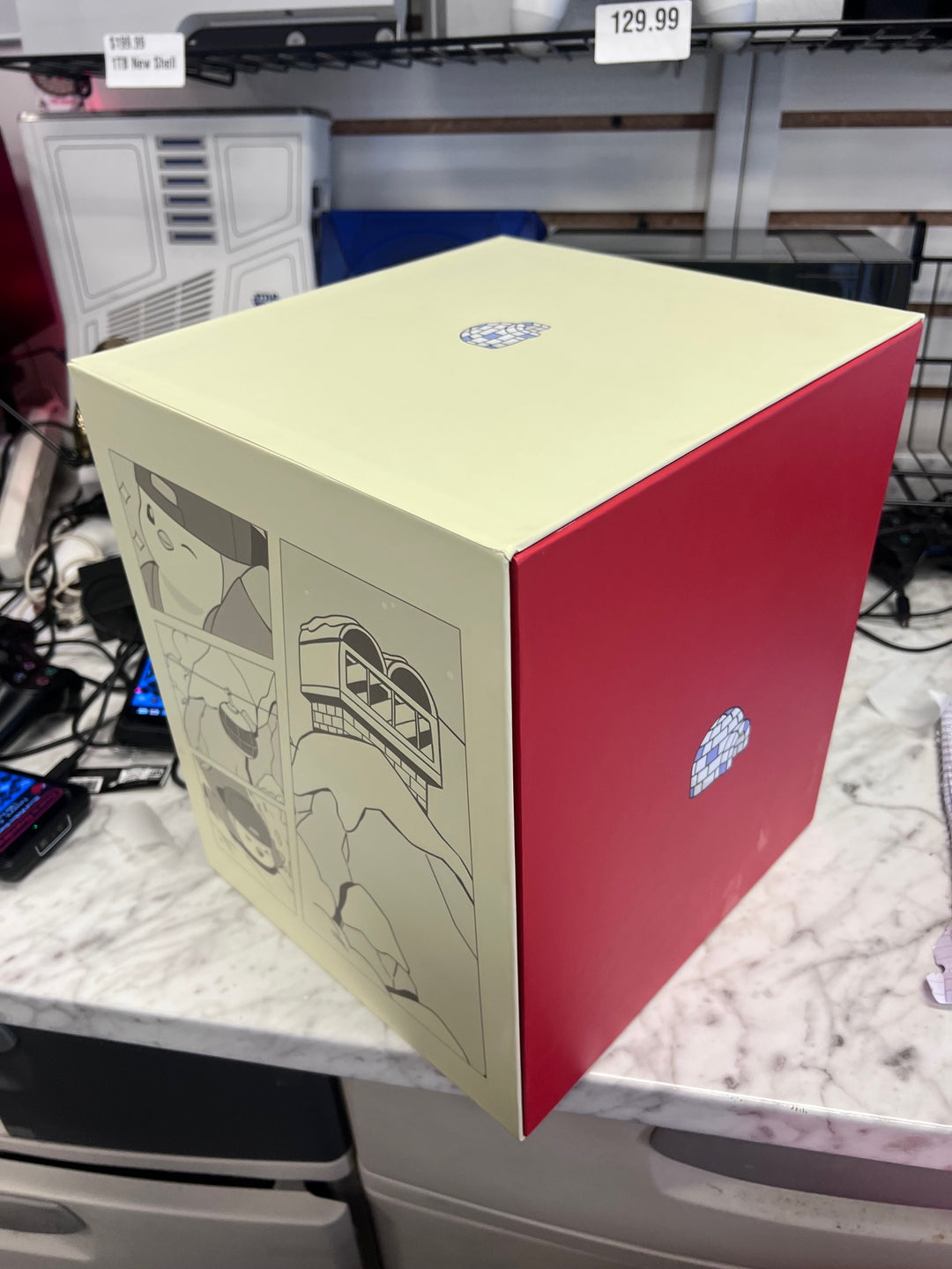 Pudgy Penguins- GoldFeathers Limited Edition Collectible. NEW Open Box 484/8888 #1/600 CE12225