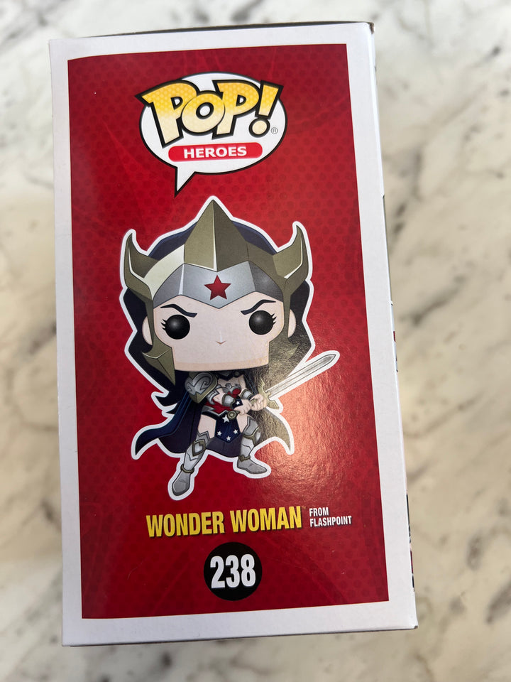 Funko Pop DC Super Heroes - Wonder Woman from Flashpoint 238 Hot Topic Exclusive FN81324