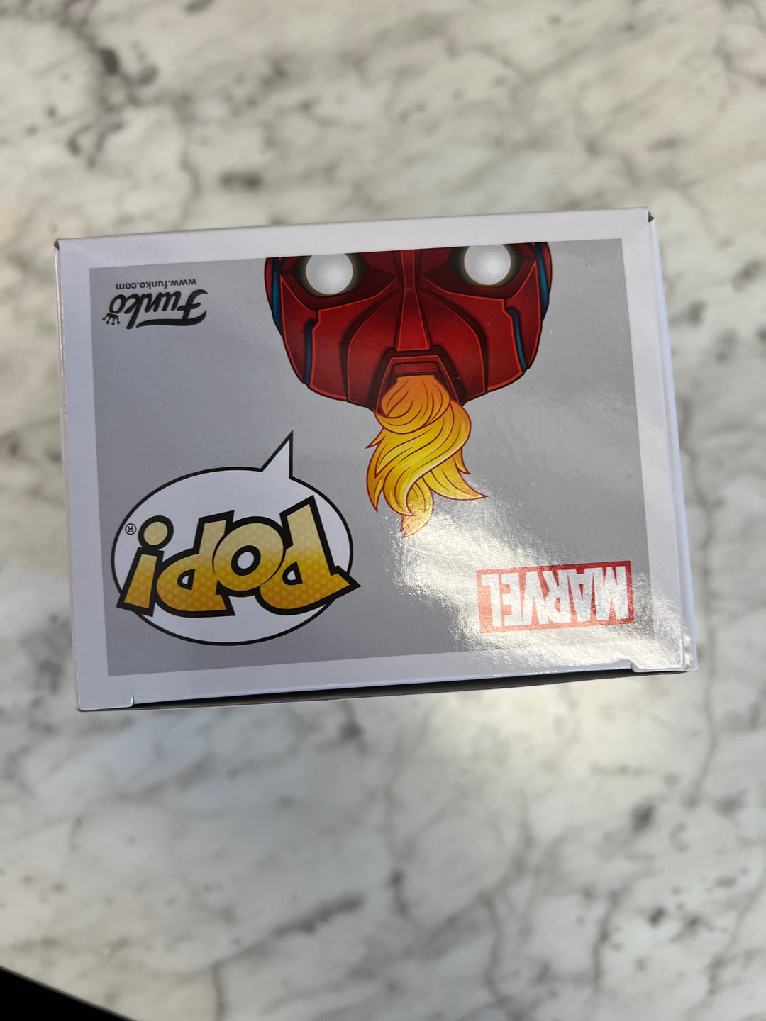 Funko Pop! Marvel #433 Captain Marvel Target Exclusive GLOW  FP11624