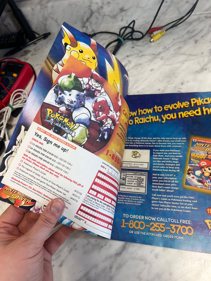 Used Nintendo Power Volume 119 with Poster NP52925