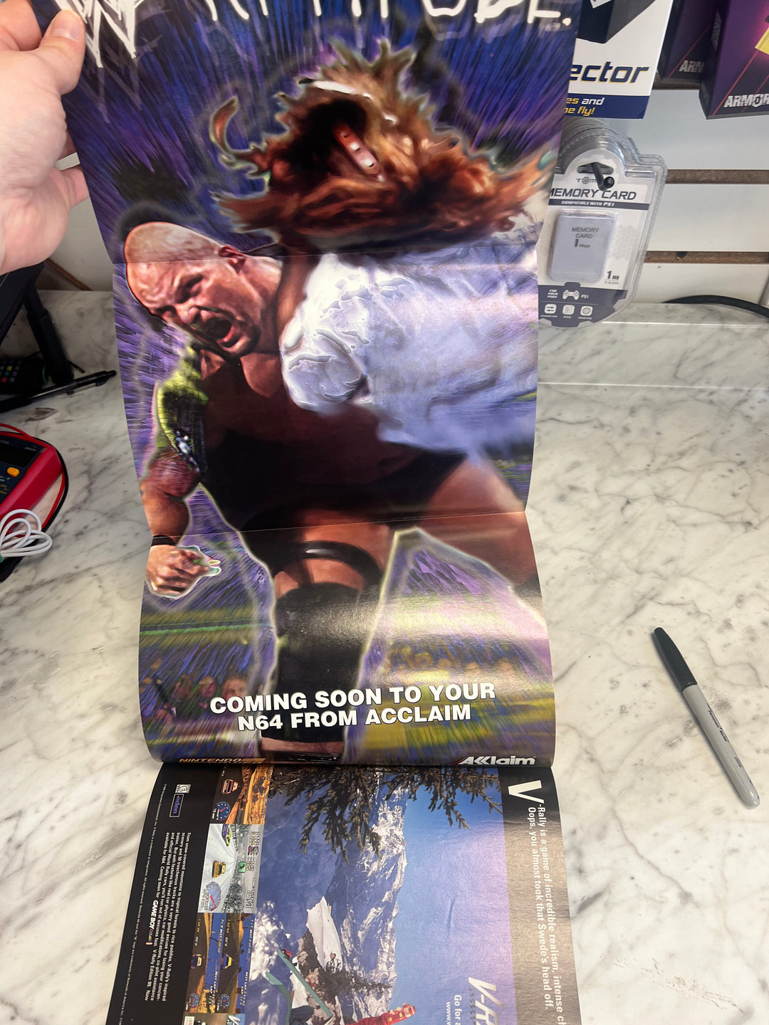 Used Nintendo Power Volume 122 with Poster NP52925