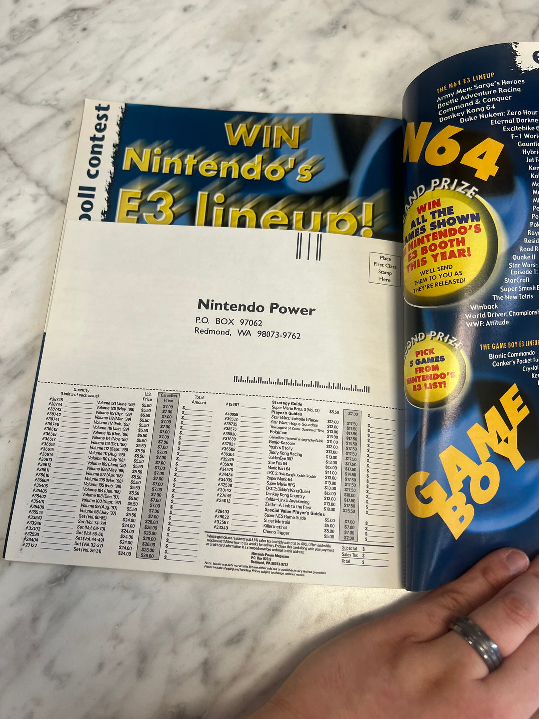 Used Nintendo Power Volume 122 with Poster NP52925